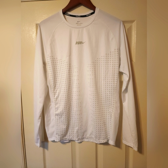 Nike Run Dri-Fit - Picture 1 of 3